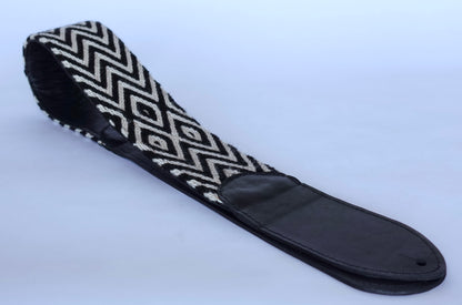 Yallajaraquí Handmade Leather Guitar Strap